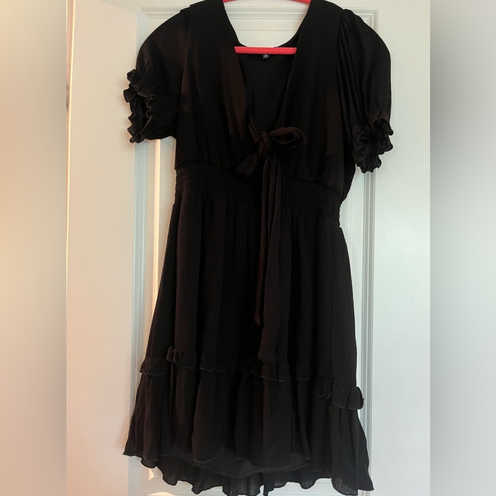 One Clothing, size Large, simple black dress